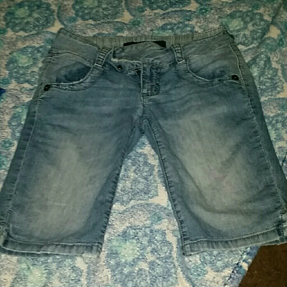 Junior jean shorts